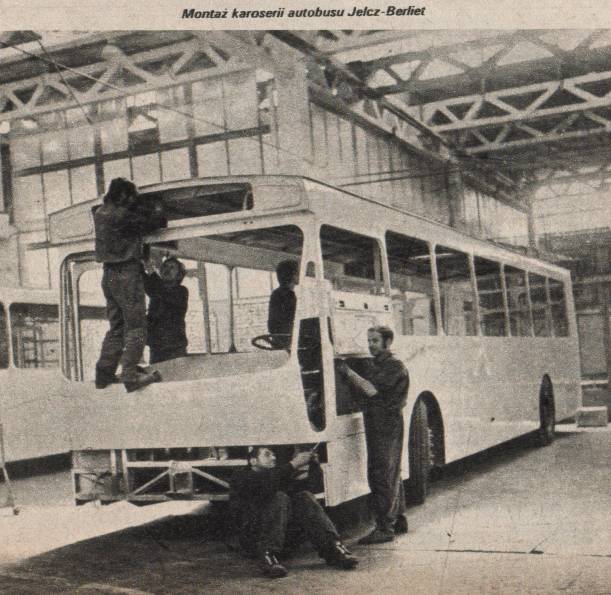 Pierwszy - najnowszy autobus (Star 52 - Jelcz-Berliet PR-100)